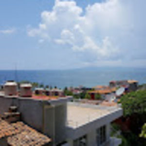 Meet your Posher, Lee